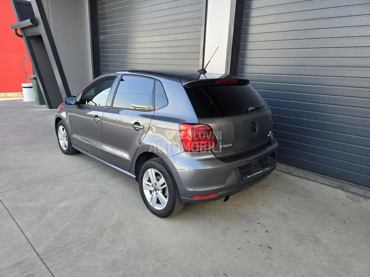 Volkswagen Polo 2015 photo 3