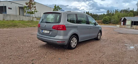 Volkswagen Sharan 2011 photo 5
