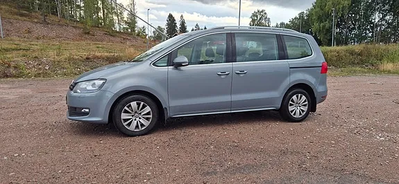 Volkswagen Sharan 2011 photo 3