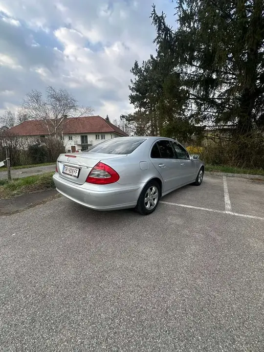 Mercedes-Benz E-Class 2007 photo 3
