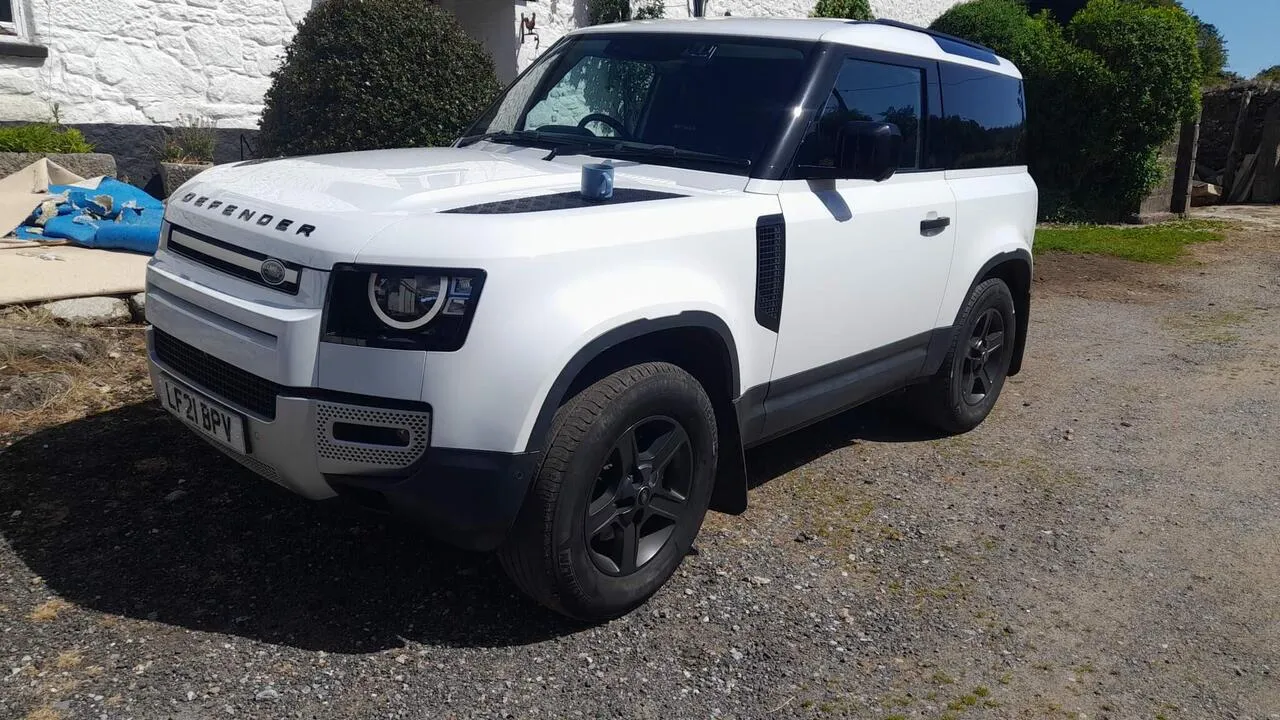 Land Rover Defender 90