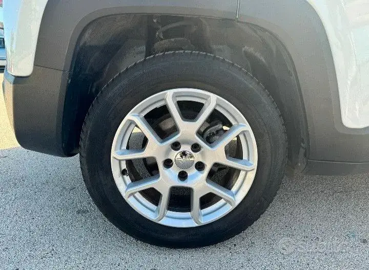 Jeep Renegade 2019 photo 3