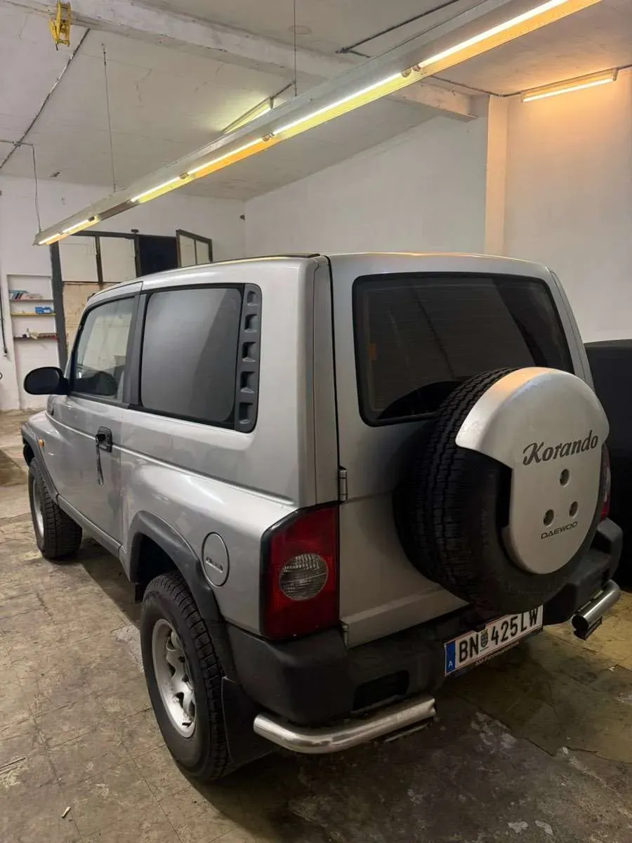 KG Mobility Korando 1999 photo 3