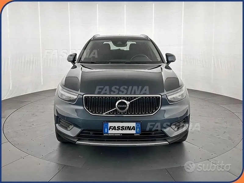 Volvo Xc40 2022 photo 2