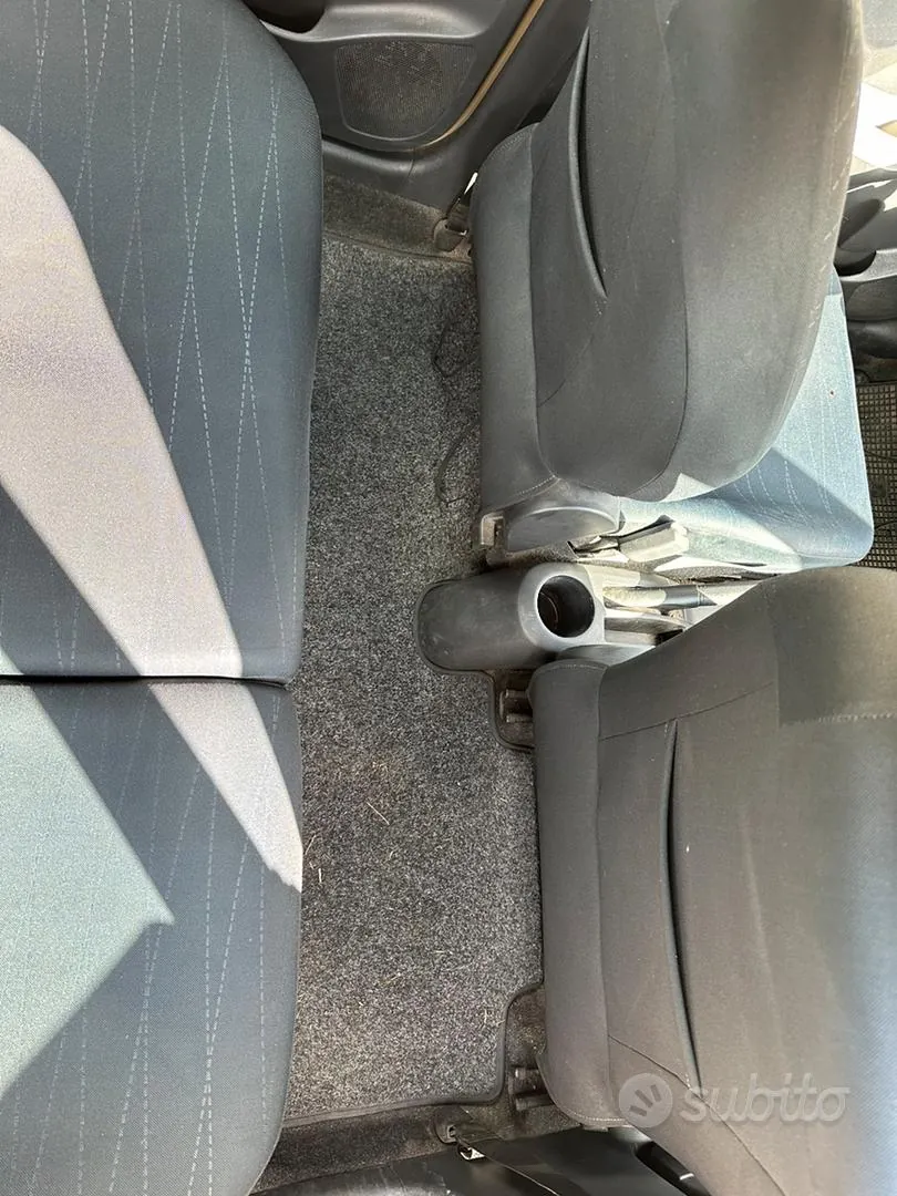 Toyota Yaris 2007 photo 5