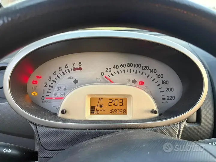 Daihatsu Sirion 2008 photo 4