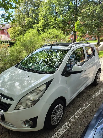 Chevrolet Spark 2011 photo 2