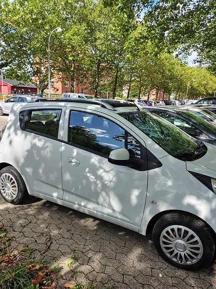 Chevrolet Spark 2011 photo 3