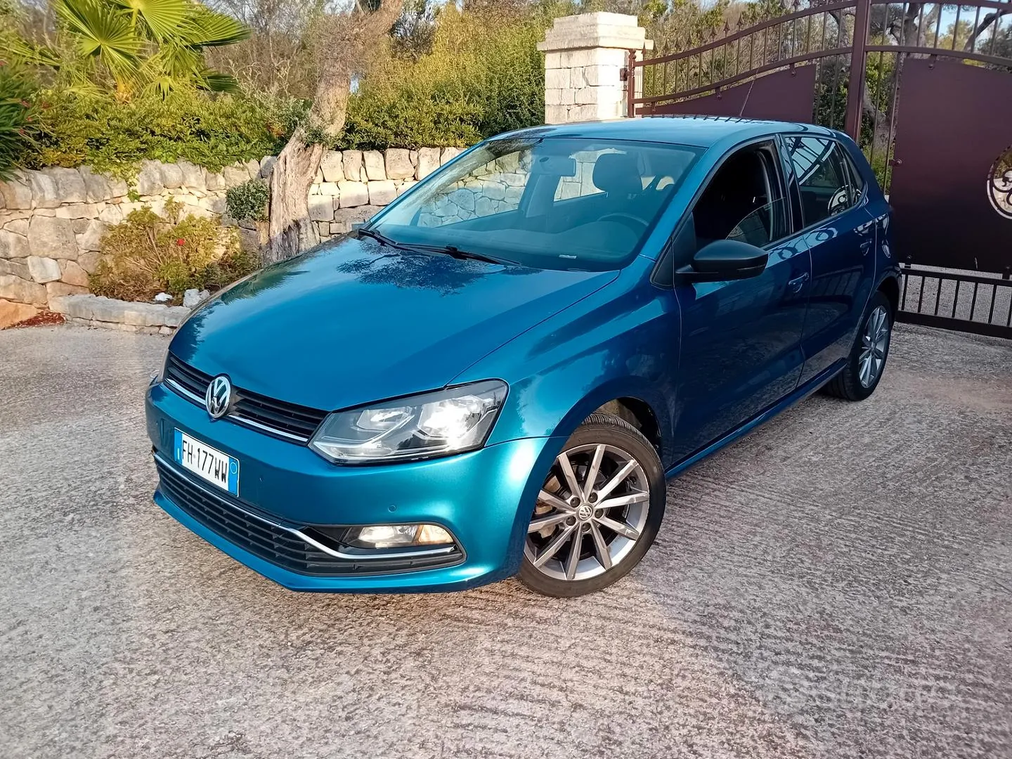 Volkswagen Polo 2017 photo 2