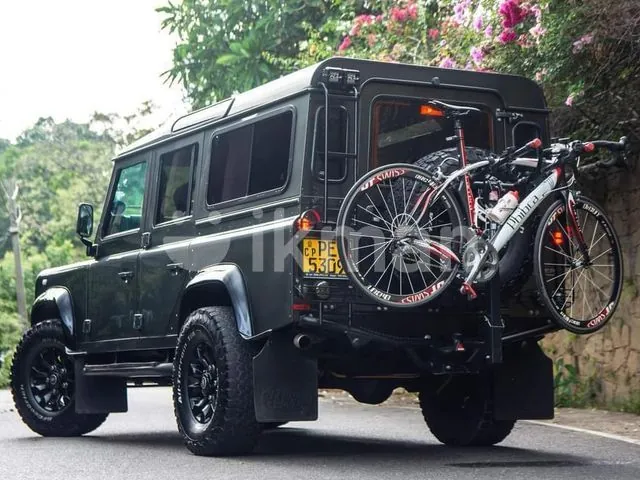 Land Rover Defender 2008 photo 2