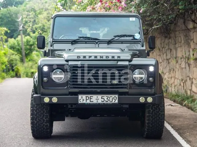 Land Rover Defender 2008 photo 5