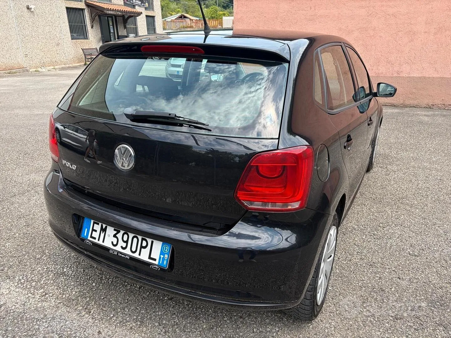 Volkswagen Polo 2012 photo 4