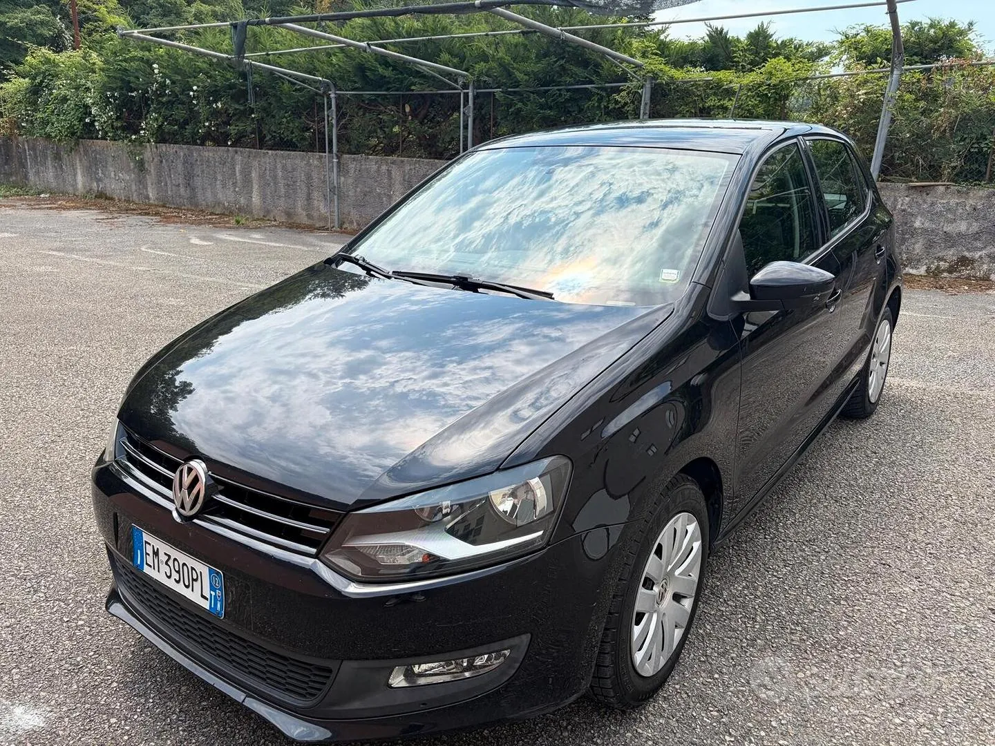 Volkswagen Polo 2012 photo 2