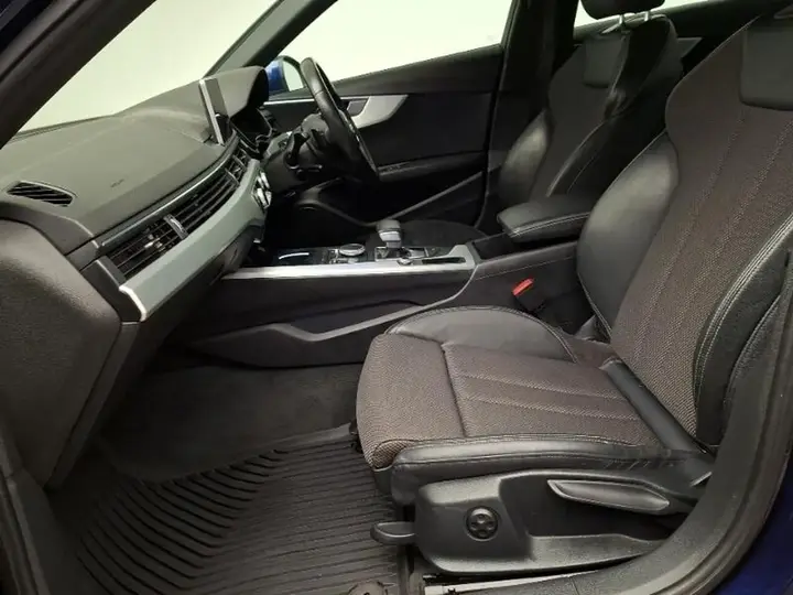 Audi A4 2017 photo 5
