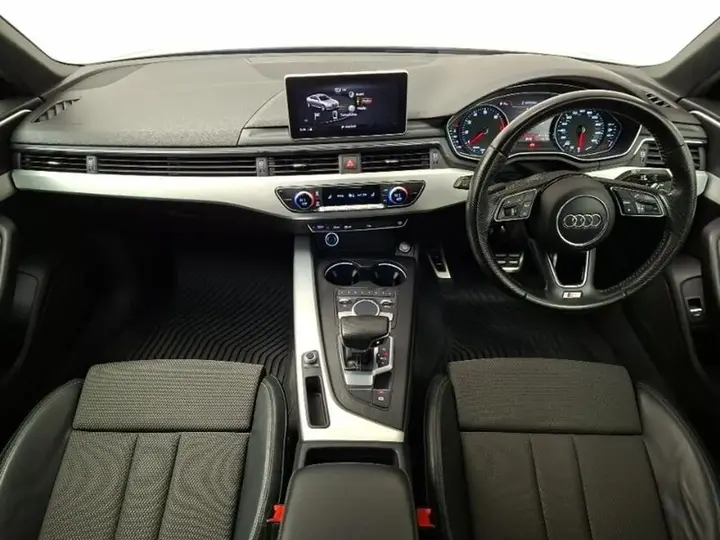 Audi A4 2017 photo 3