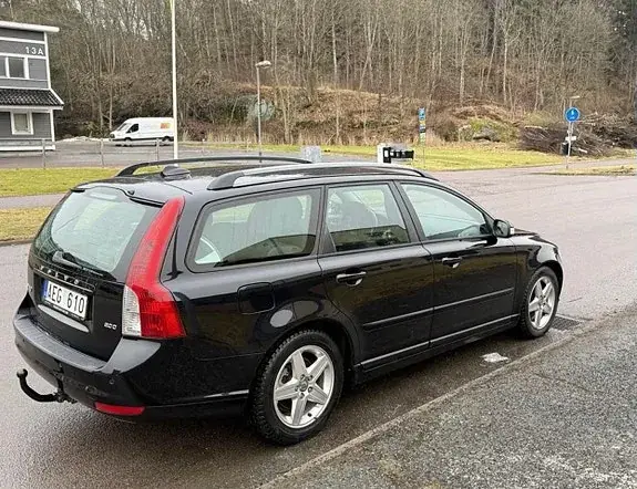 Volvo V50 2009 photo 2