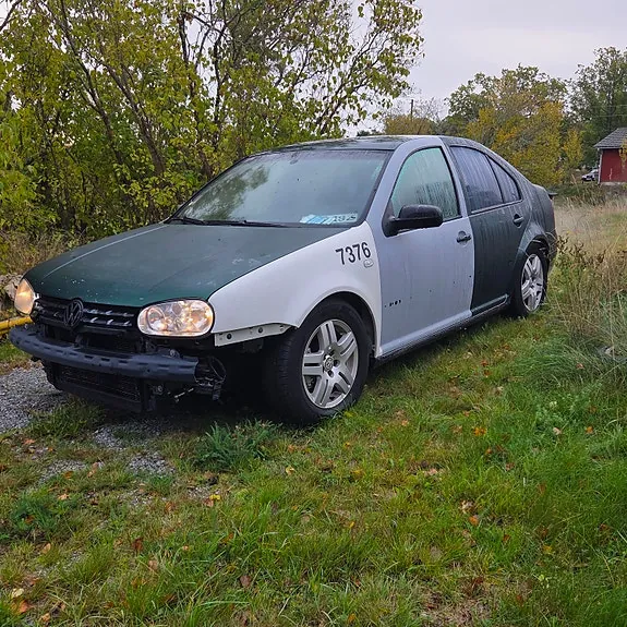 Volkswagen Bora 1999 photo 2