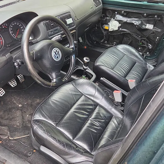 Volkswagen Bora 1999 photo 4