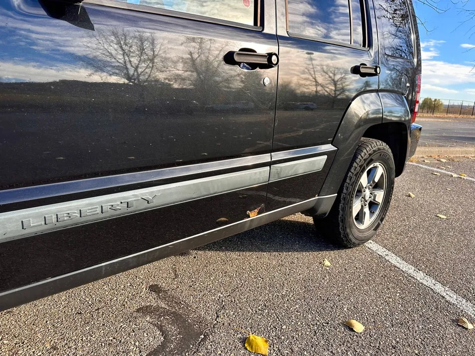 Jeep Liberty 2008 photo 4