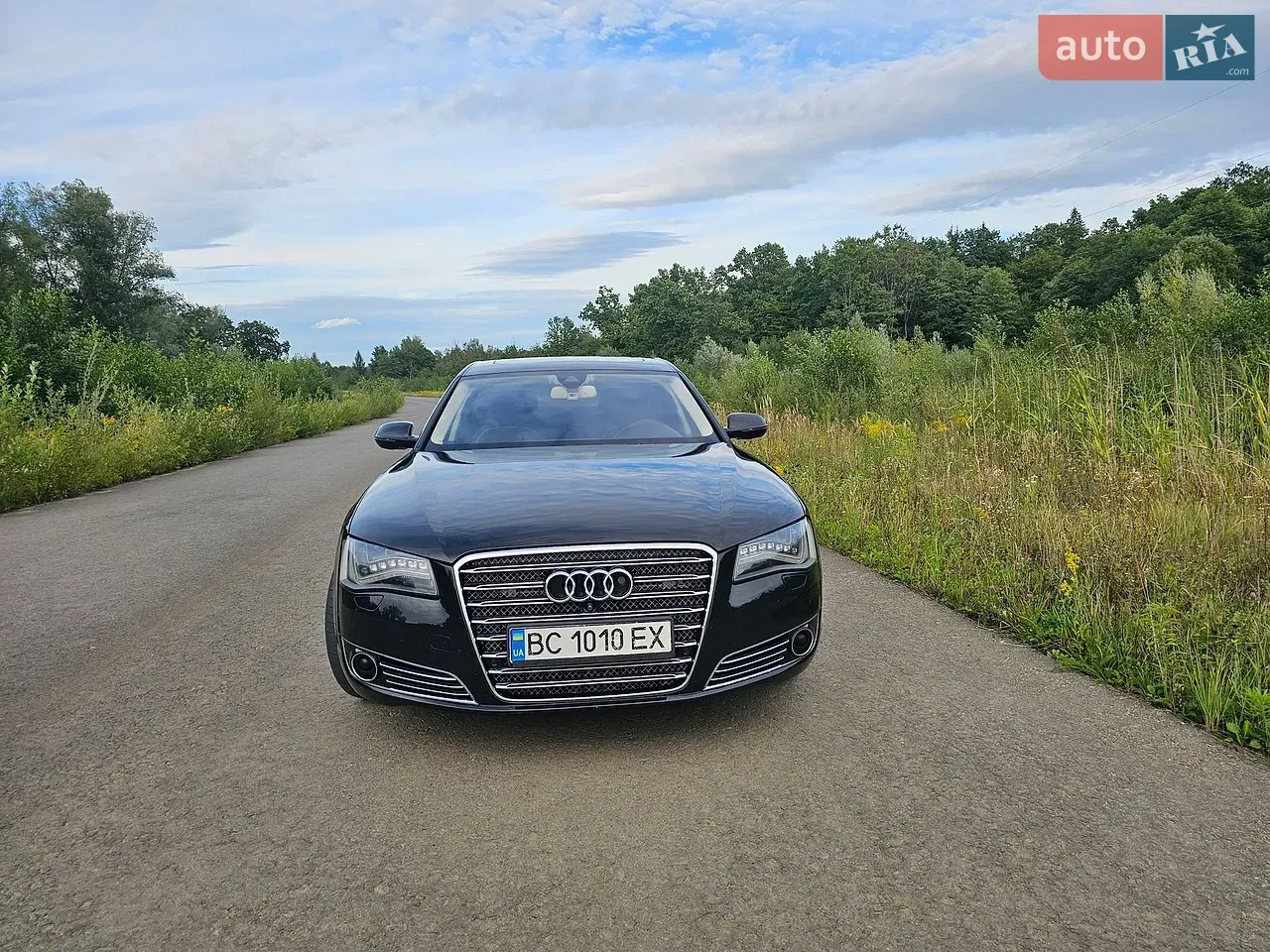 Audi A8 2012 photo 3