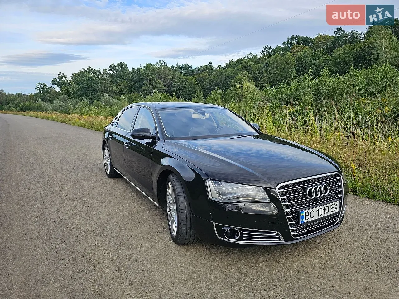 Audi A8 2012 photo 5