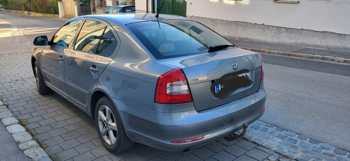 Skoda Octavia 2012 photo 3