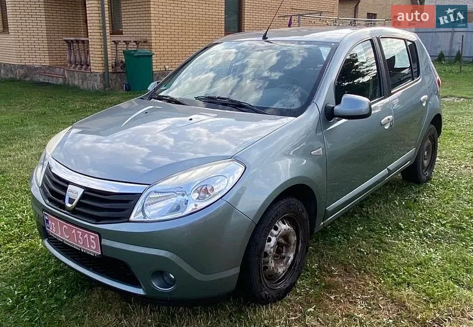 Dacia Sandero 2009 photo 4