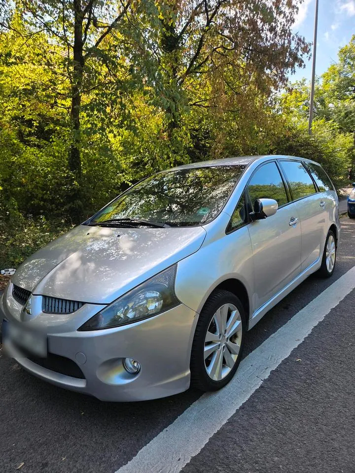 Mitsubishi Grandis
