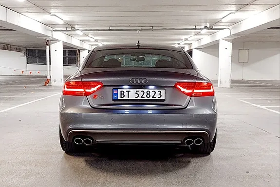 Audi S5 2012 photo 4