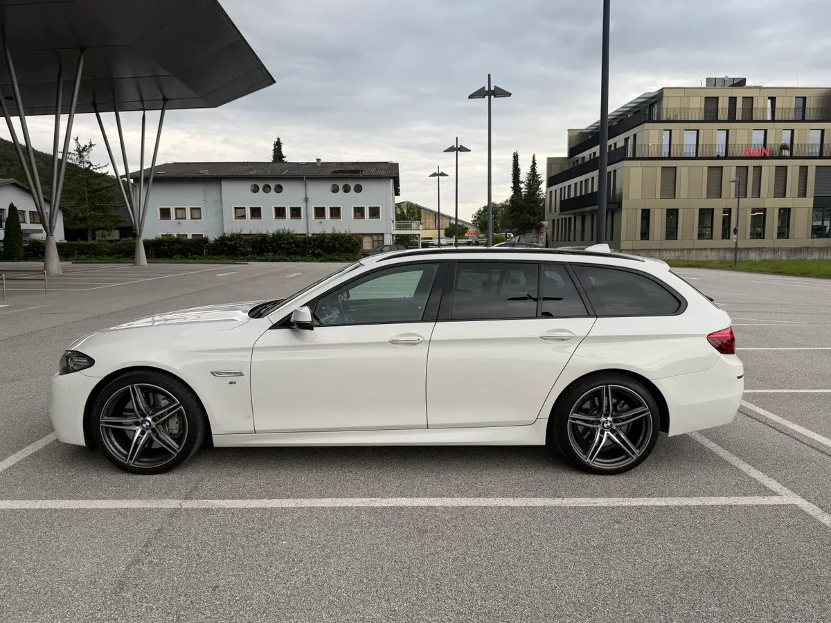 BMW 5 Series 2013 photo 2