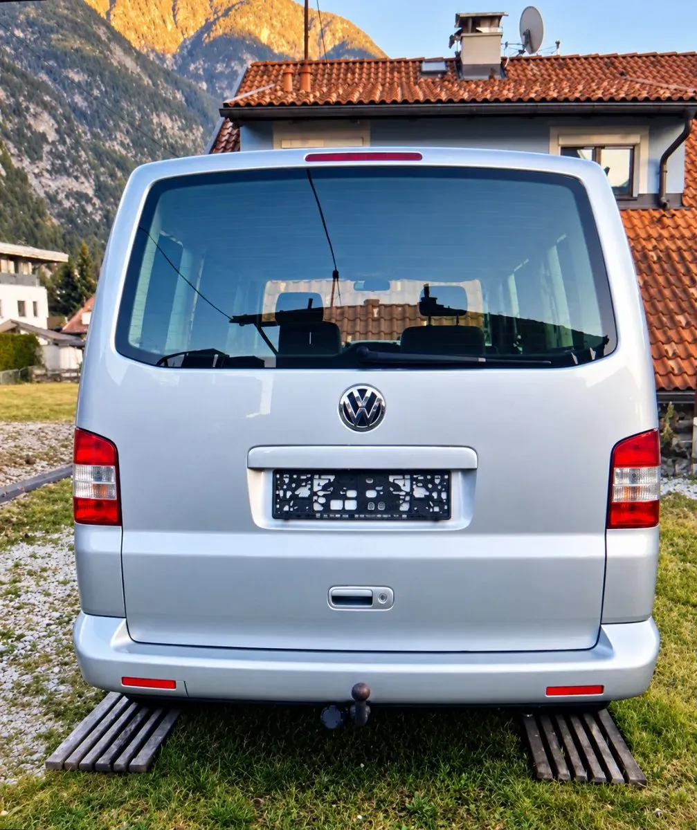 Volkswagen T5 Multivan 2005 photo 3