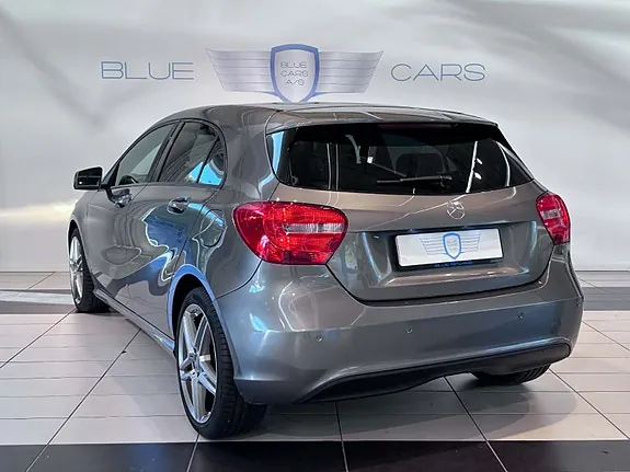 Mercedes-Benz A180 2014 photo 3