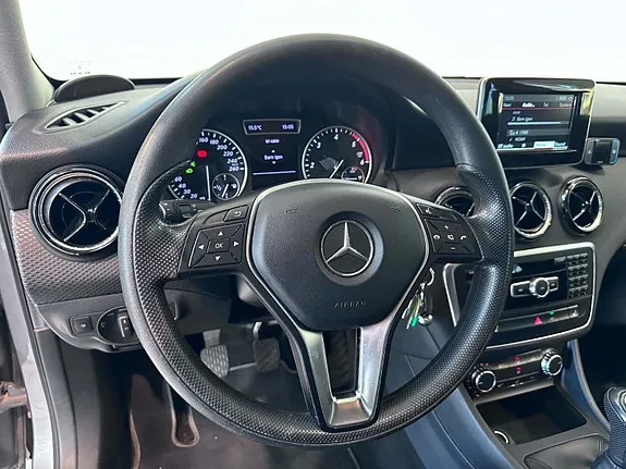 Mercedes-Benz A180 2014 photo 5