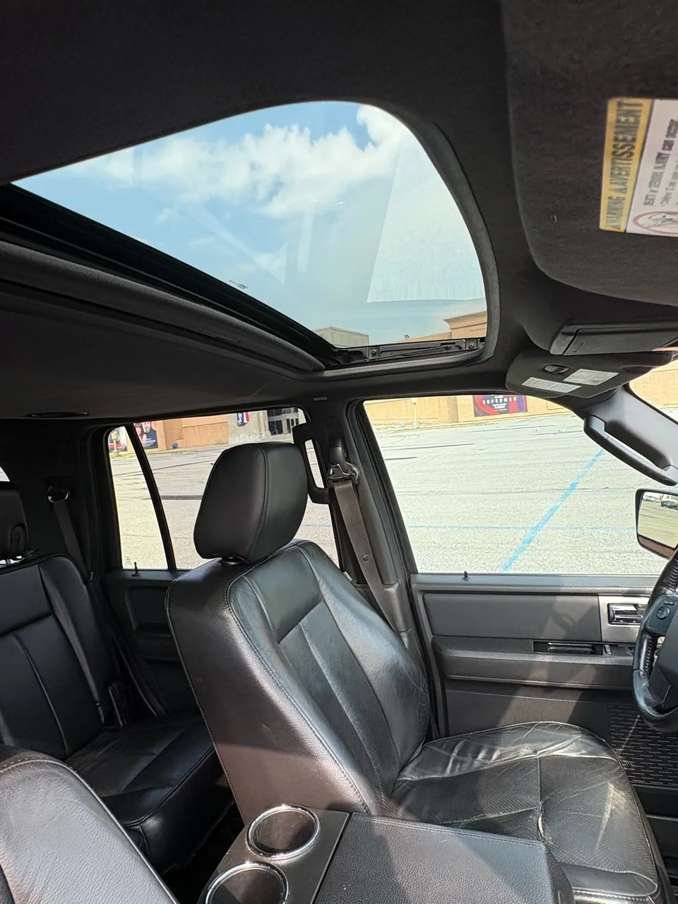 Ford Expedition 2011 photo 4