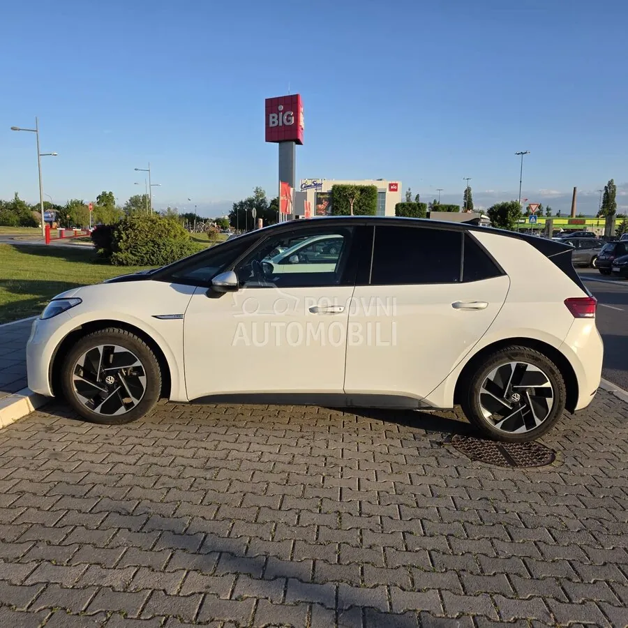 Volkswagen Id.3 2022 photo 3