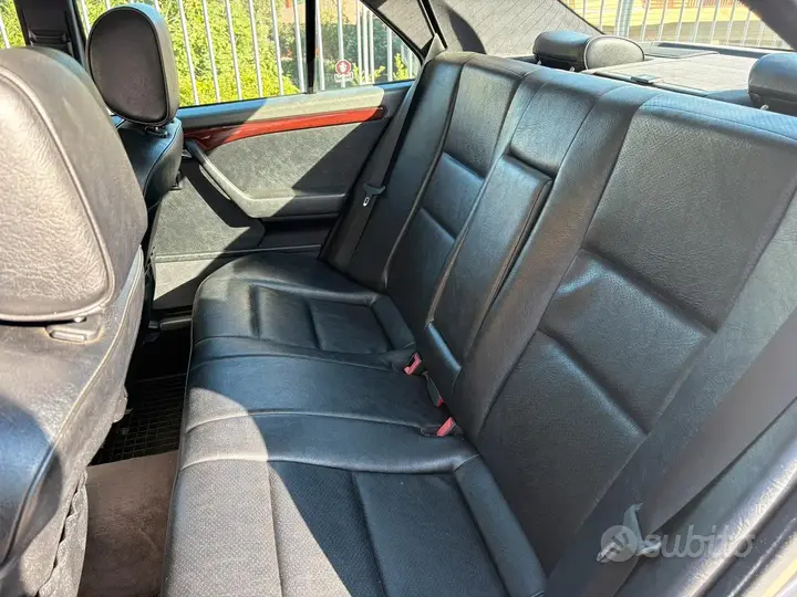 Mercedes-Benz C180 1995 photo 4