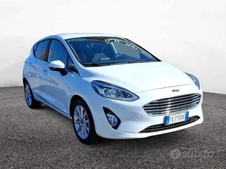 Ford Fiesta 2019 photo 2