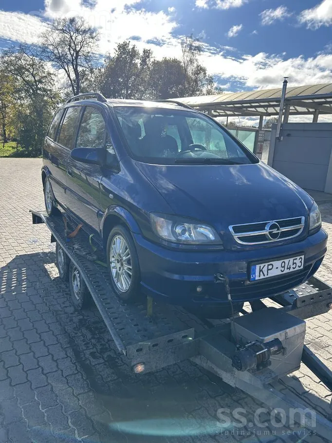 Opel Zafira 2003 photo 4