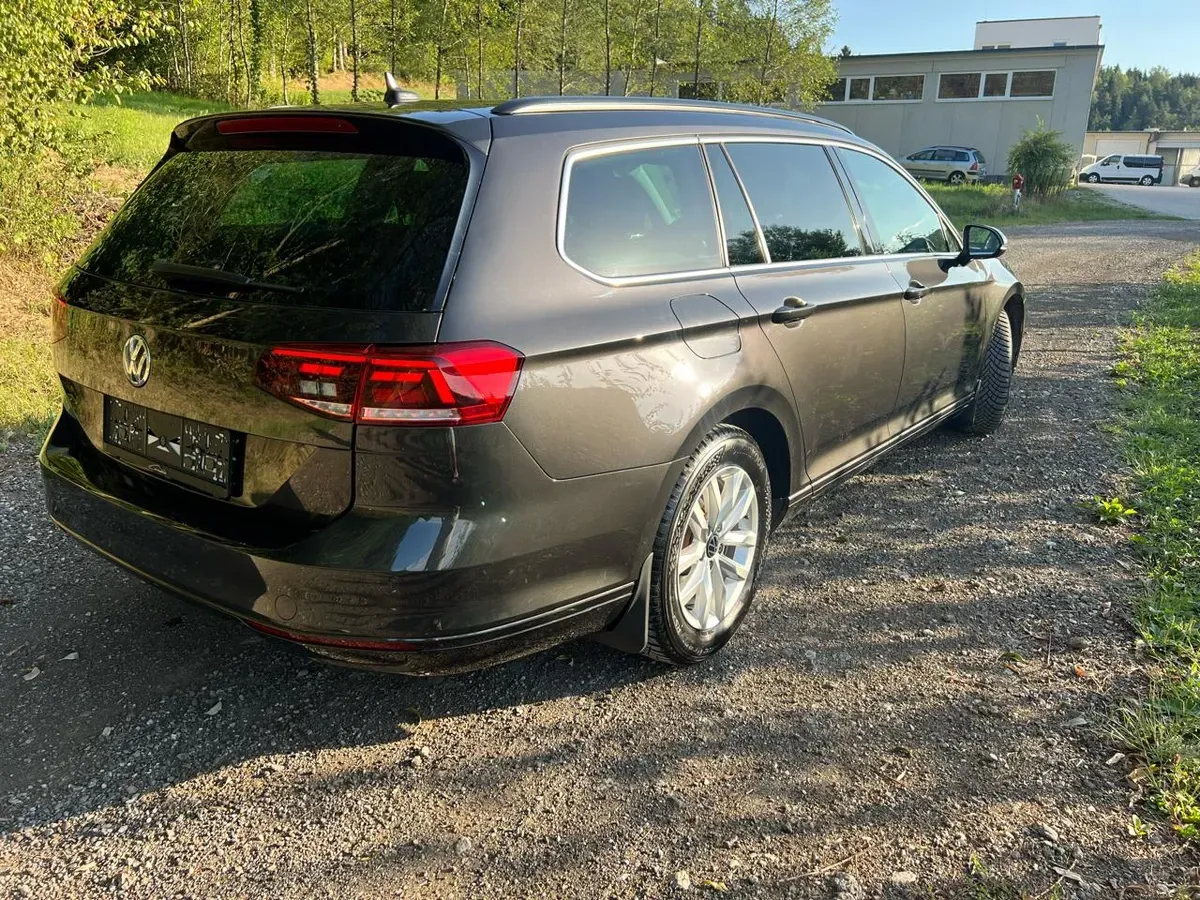 Volkswagen Passat 2021 photo 3