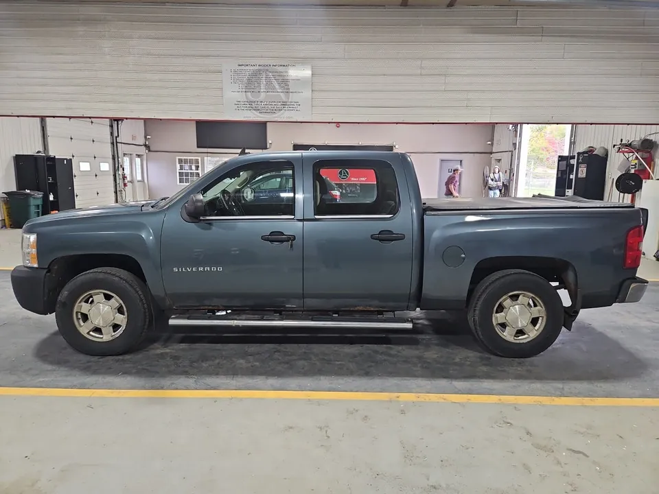 Chevrolet Silverado 1500 2013 photo 2