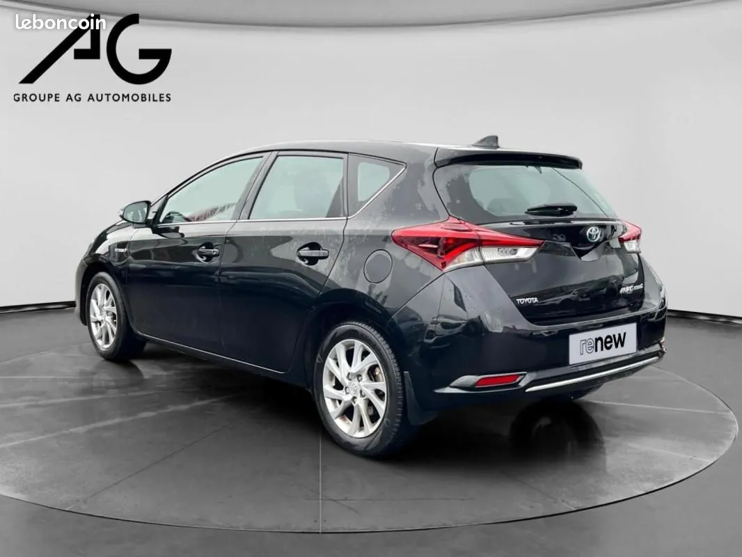 Toyota Auris 2017 photo 3