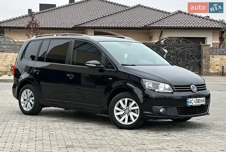 Volkswagen Touran