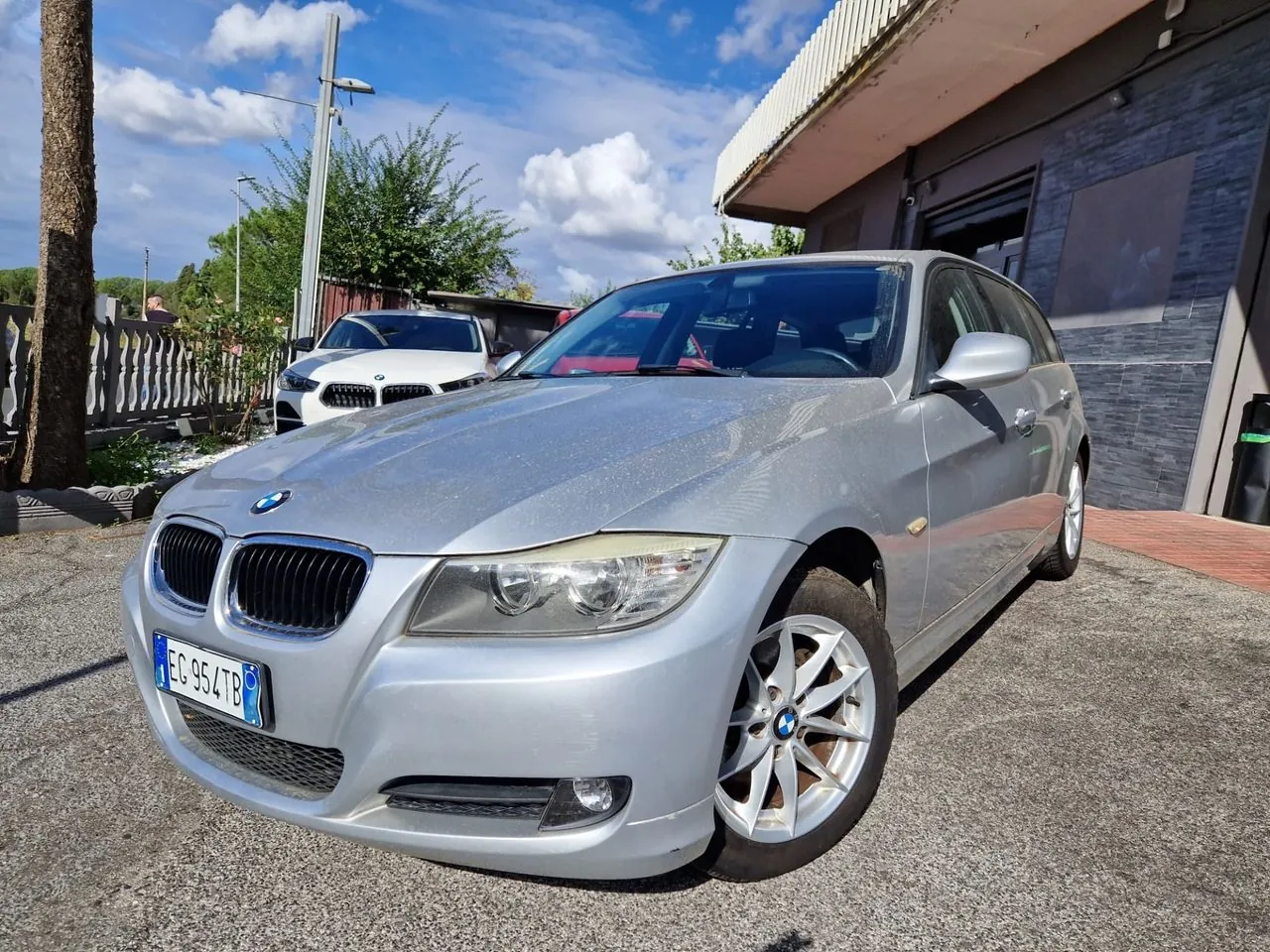BMW 3 Series 2011 photo 5