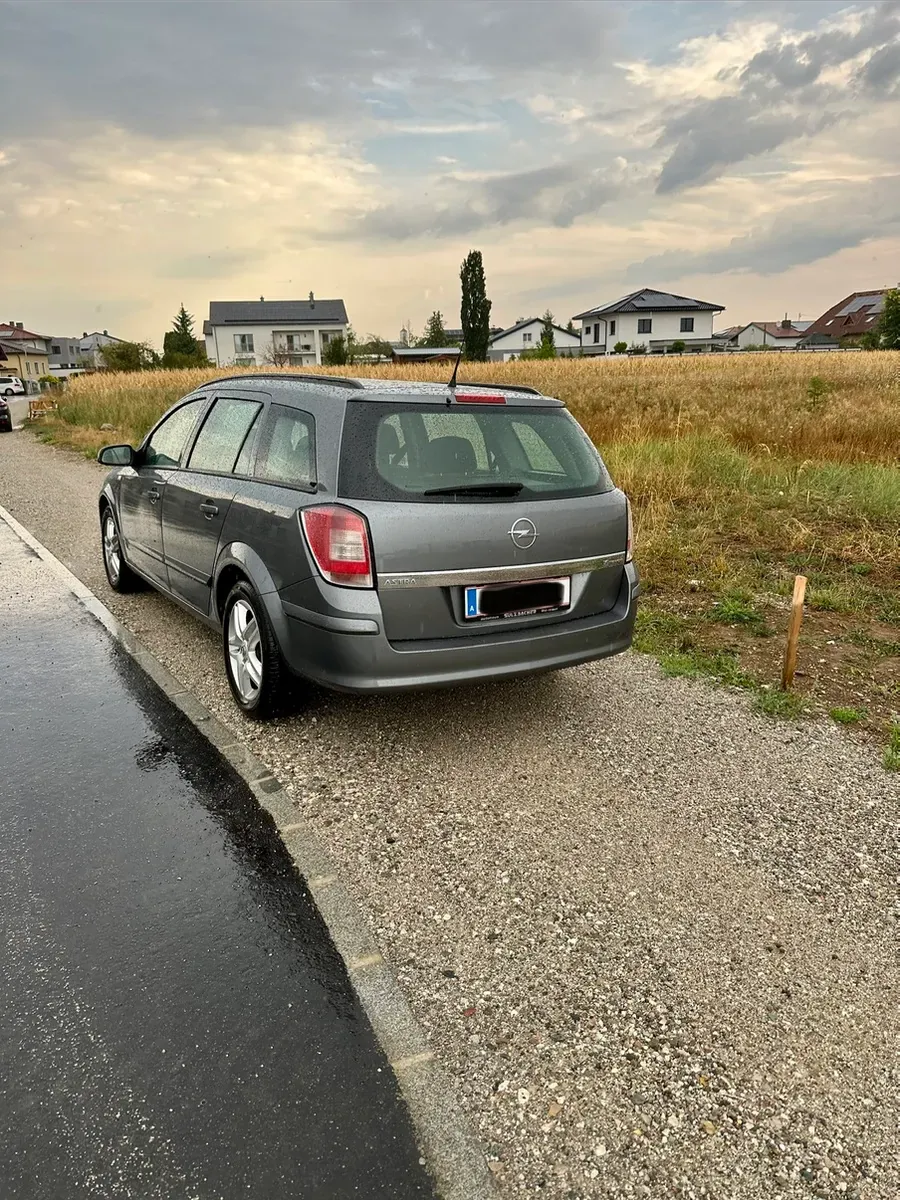 Opel Astra 2007 photo 2