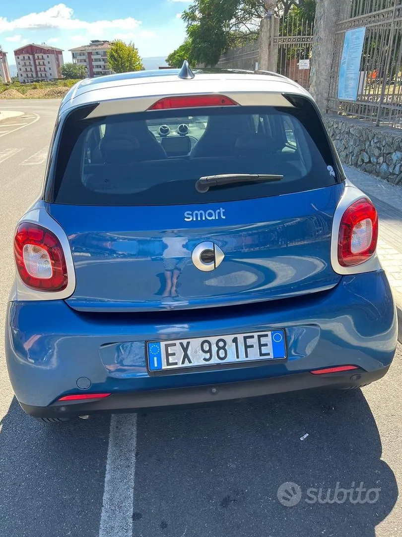 Smart Forfour 2015 photo 2