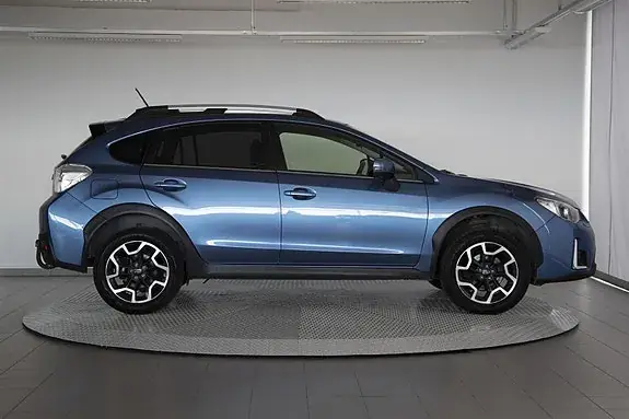 Subaru Xv 2016 photo 4