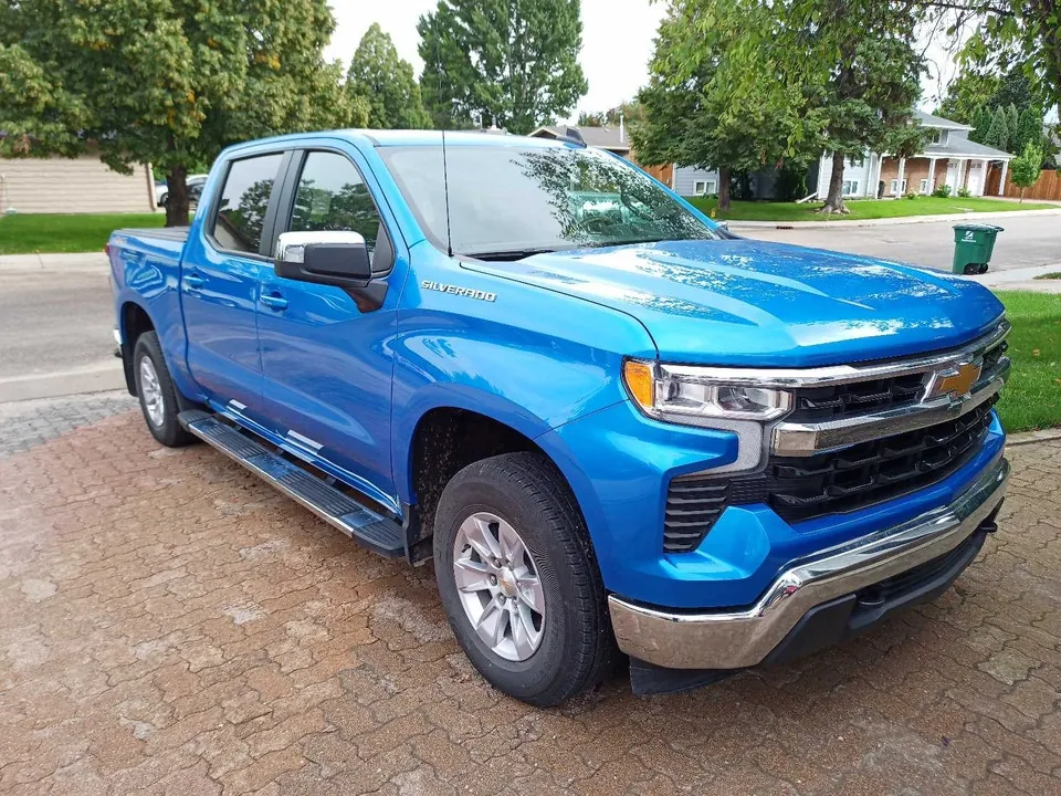 Chevrolet Silverado 1500 2025 photo 3