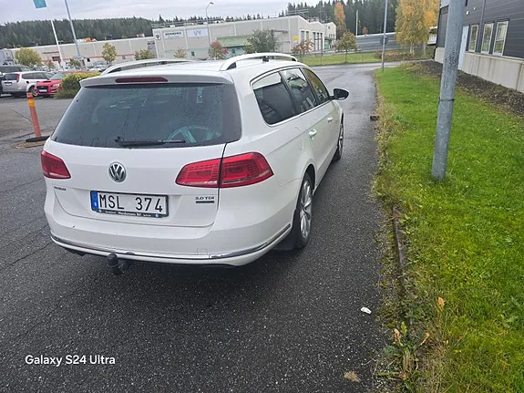 Volkswagen Passat 2012 photo 4
