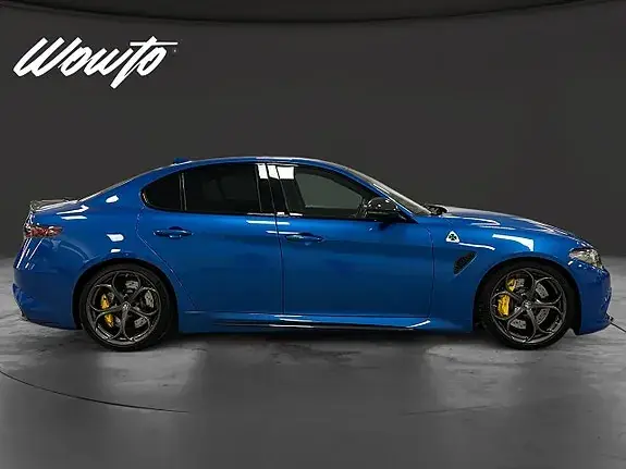 Alfa Romeo Giulia Quadrifoglio 2021 photo 3