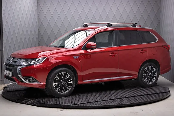 Mitsubishi Outlander 2017 photo 2